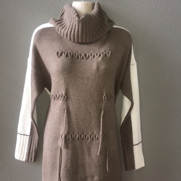 Mystree size small sweater - Picture 2 of 6